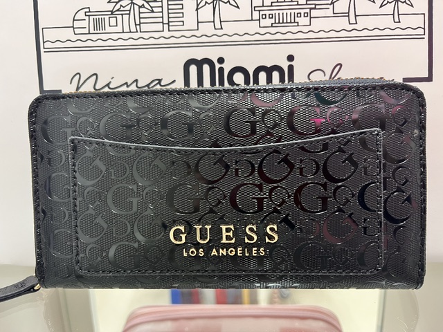 ID-105 Billetera Guess
