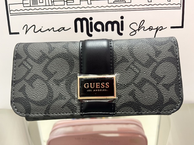 ID-106 Billetera Guess